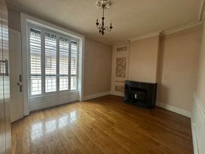 Location appartement 2 pièces 55 m² à Bourgoin-Jallieu (38300)  565 €