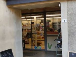 Local 110 m² BURZET