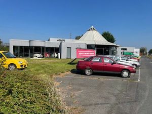 Bâtiment industriel à louer à Lier