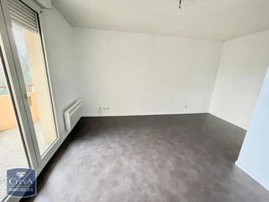 Appartement à louer 1 pièce 26.29 m² - Lons (64) - 440€