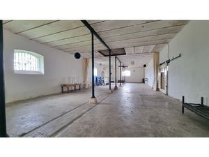 BATIMENTS EN PIERRE 740 M2 AVEC TERRAIN ATTENANT