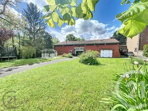 Achat Maison 9 pièces 360m² MENETROL 63200