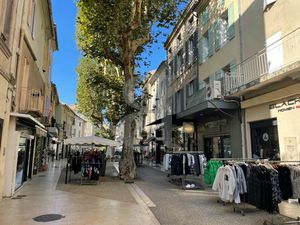 Achat Local commercial 60m² VAISON LA ROMAINE 84110