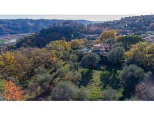 Achat Terrain 1 561m² GATTIERES 06510