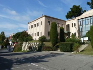 Location Local Professionnel 170m²