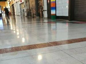 Location Local commercial 236m² MONTFAVET 84140