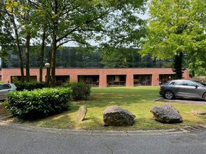 Location Local Professionnel 430m²