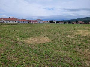 Vente terrain 2640 m² Le Breuil-sur-Couze (63340)