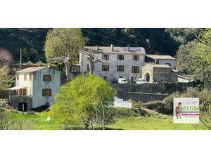 Maison avec piscine et terrasse Soudorgues (30)