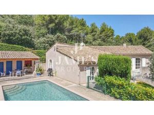 Annonce vente maison 6 pièces de 140m2 à Noves (13550) - ParuVendu.fr ref 992780330101