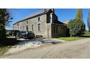 SOUS OPTION - PLUS DE VISITE - Grande maison dans un endroit