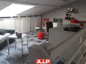 Vente appartement 1 pièce 66 m² à Pouzauges (85700)  94 785 €