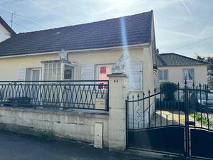 Vente maison 5 pièces 100 m² à Stains (93240)  272 700 €