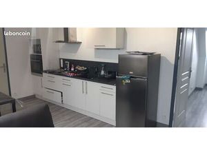 Plein centre  T2 meublé en TBE  34m2 / LIBRE au 28.01 / PKG Gratuit