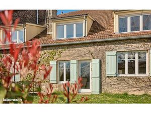 Maison 10 pièces 231 m²