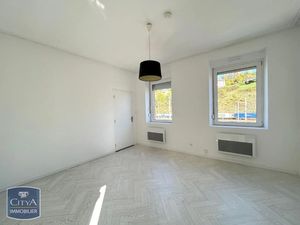 Appartement à louer 1 pièce 30 m² - Longuyon (54) - 400€