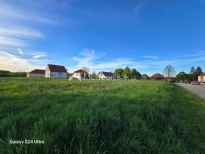 Vente terrain 1433 m² à Champagney (39290)  59 000 €