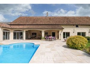 Ancienne huilerie réinventée en propriété d'exception