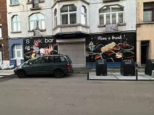 Commerce a louer 700M2