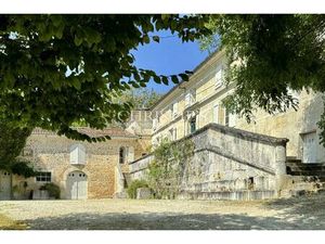 Stunning Chateau With Professional Equestrian Facilities