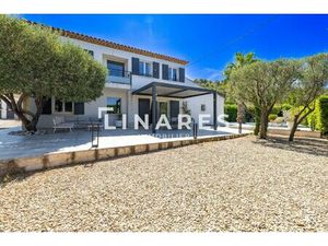 VILLA DU LOGIS - Villa T6 de 220 m2 -Terrain 780m2 + Piscine - 13190 ALLAUCH