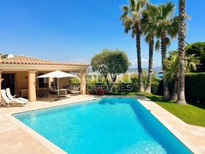 Villa de luxe de 4 chambres en location Mandelieu  France