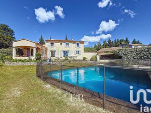 Vente maison 5 pièces 240 m² à Eyragues (13630)  1 099 900 €