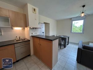 Location meublée appartement 3 pièces 56 m² à La Rivière-Saint-Sauveur (14600)  740 €