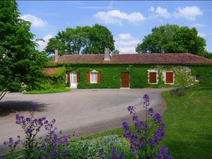 Beau Domaine de 23ha avec Deux Maisons