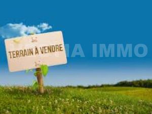 TERRAIN DE 525 M² DEJA VIABILISE !