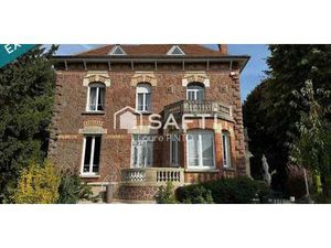 Maison avec jardin et terrasse Dontrien (51)