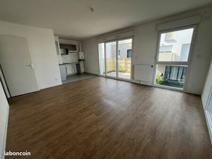 BEAU T3 au Cœur du Village de BRUYERES LE CHATEL