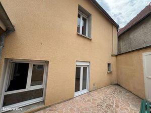 Maison 6 pièces 270 m²