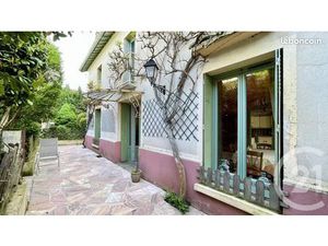 Maison 8 pièces 156 m²