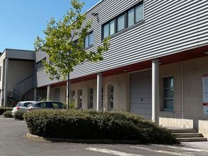 Bureaux local d'activité à louer ou à vendre sur Tourcoing proximité centre ville  surface