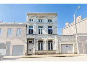 Maison 4 chambres avec jardin et garage à Monceau-sur-Sambre