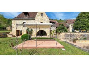 Maison avec piscine et jardin Castels (24)