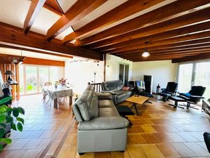Vente maison 6 pièces 220 m² à Saint-Martin-de-Coux (17360)  328 000 €