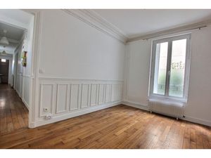 TRIANGLE D' OR 3 PIECES 63 M2