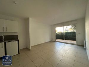 Appartement à louer 2 pièces 40.66 m² - Boujan-sur-Libron (34) - 581€