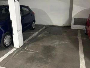 Parking à vendre - Saint-Pierre-des-Corps (37) - 12 500€