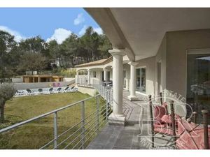 Appartement de luxe en location à Roquefort-la-Bédoule  Provence-Alpes-Côte d'Azur