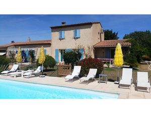 Location meublée maison 6 pièces 150 m² à Antibes (06600)  2 960 €