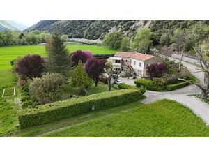 Maison de luxe à vendre à Savoillan