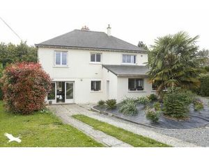 Vente maison 8 pièces 157 m² Luynes (37230)