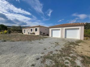 Vente maison 4 pièces 104 m² à Lagrasse (11220)  296 000 €