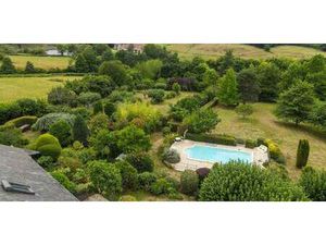 Maison avec piscine et terrasse Saint-Martin-du-Puy (58)