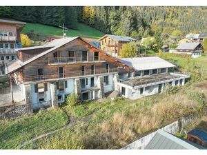 Vente immeuble 1400 m² Essert-Romand (74110)