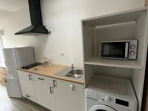 Location meublée appartement 1 pièce 30 m² à La Gaubretière (85130)  440 €