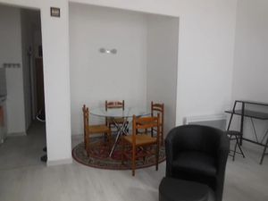 Location meublée appartement 2 pièces 40 m² à Blois (41000)  505 €